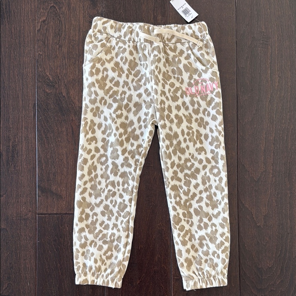 NWT Toddler Girls Old Navy Tan and White Leopard Print Sweatpants!